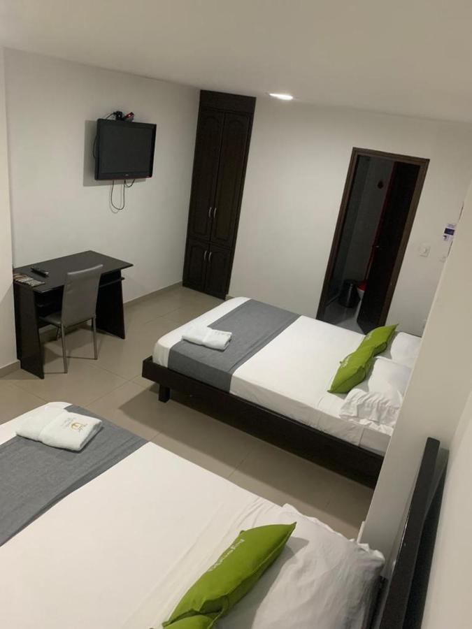 Hotel Castellon Plaza Pereira Exteriör bild